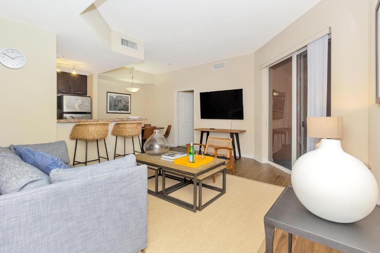 Dharma Home Suites South Miami At Red Road Commons Eksteriør billede